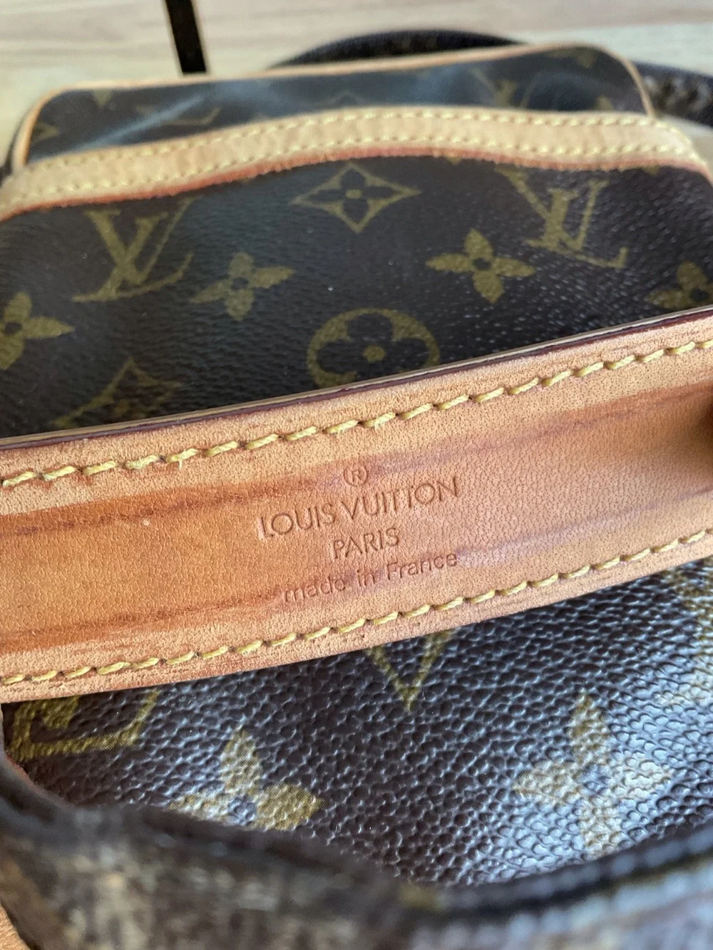 ✅LV AUTHENTIC Monogram Messenger UNISEX Bag LOUIS Vuitton - Picture 9 of 14